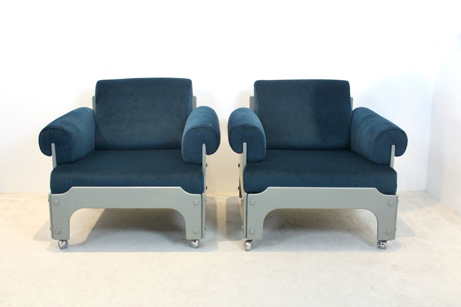 photo for sale Jan Pieter Berghoef For Spectrum – Pair Of Sz 85 Lounge Chairs, 1968