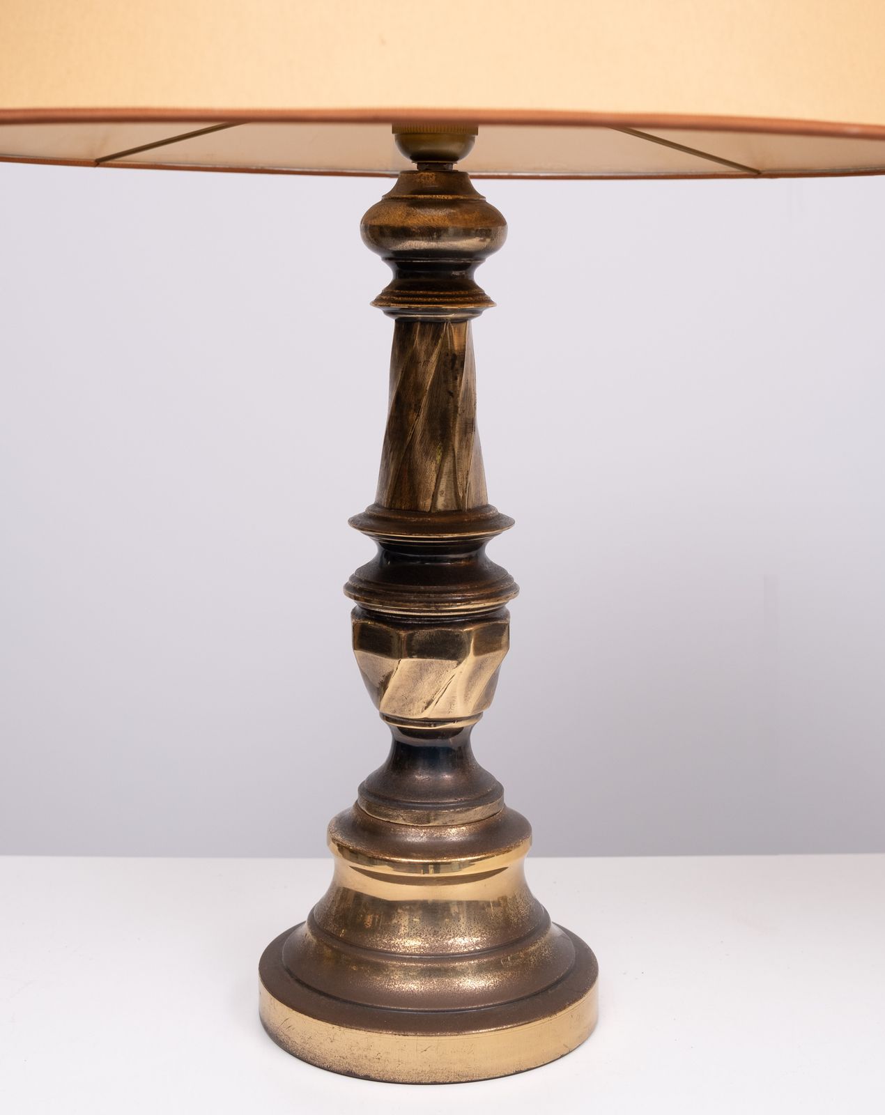 Hollywood Regency Classic Brass Table Lamps 1970s France photo for sale
