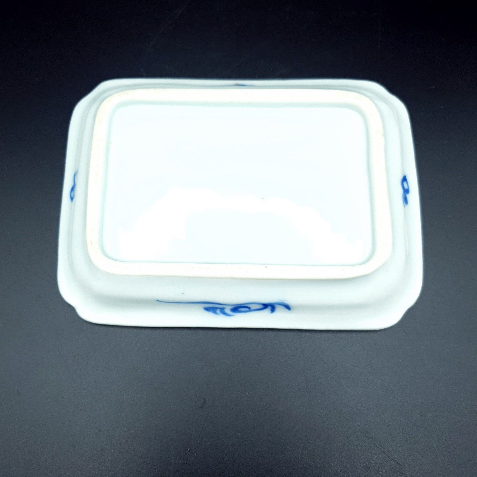 Japanese Shallow Dishes Imari Style Blue & White Handpainted Motif Crane L6.25" photo vintage