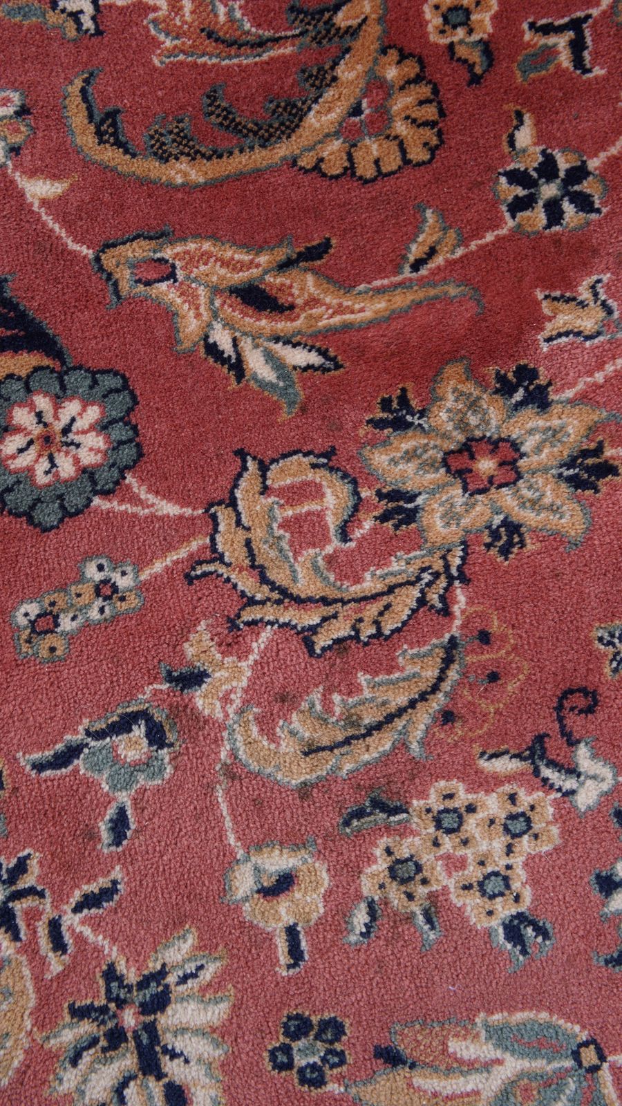 Large And Colorful Oriental Rug With Mainly Red And Pink Tones 345x250cm photo Textiles