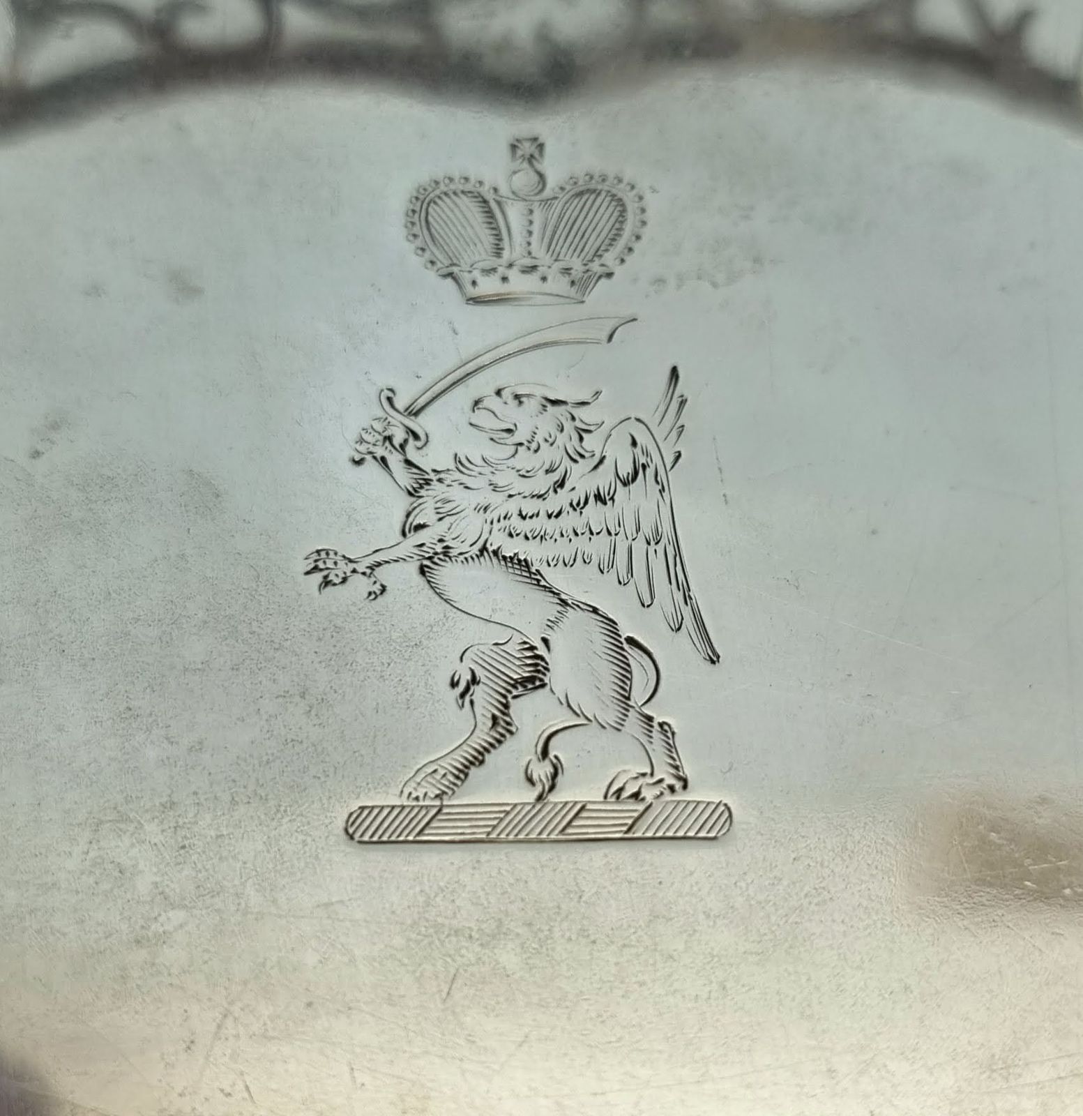An Eye Catching Antique Victorian Sterling Silver Inkstand By John W. Figg, London 1884, With An Interesting Aristocratic Armorial Device. photo buy
