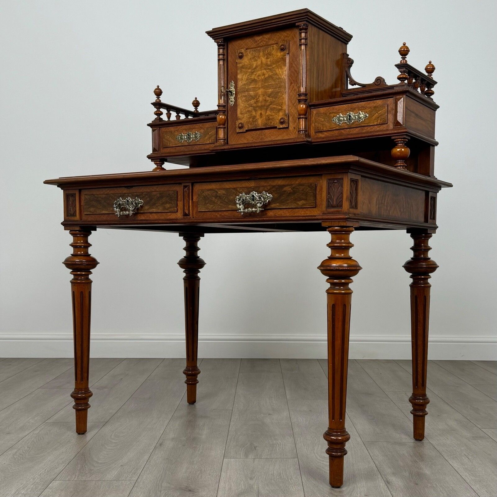 Antique 19th Century Fine Quality French Writing Table In Walnut photo for sale