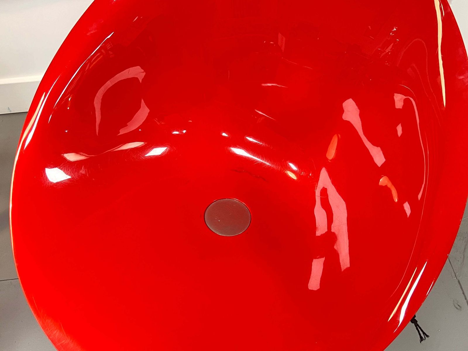 Kartell Eros, Pair Of Red & Chrome Swivel Chairs photo vinterior
