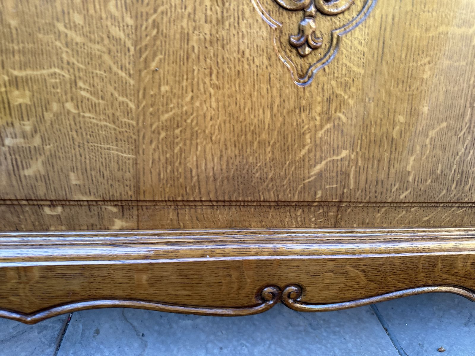 photo vinterior Beautiful French Louis XV Antique Style Oak Double Bed Frame – Great Condition