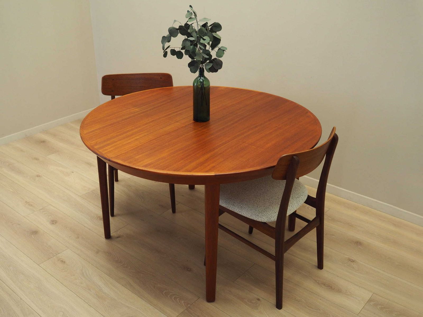 Ronde Teakhouten Tafel, Deens Design, Ca. Jaren 1960, Fabrikant: Gudme Møbelfabrik, Ontwerper: Ole Hald photo Meubels