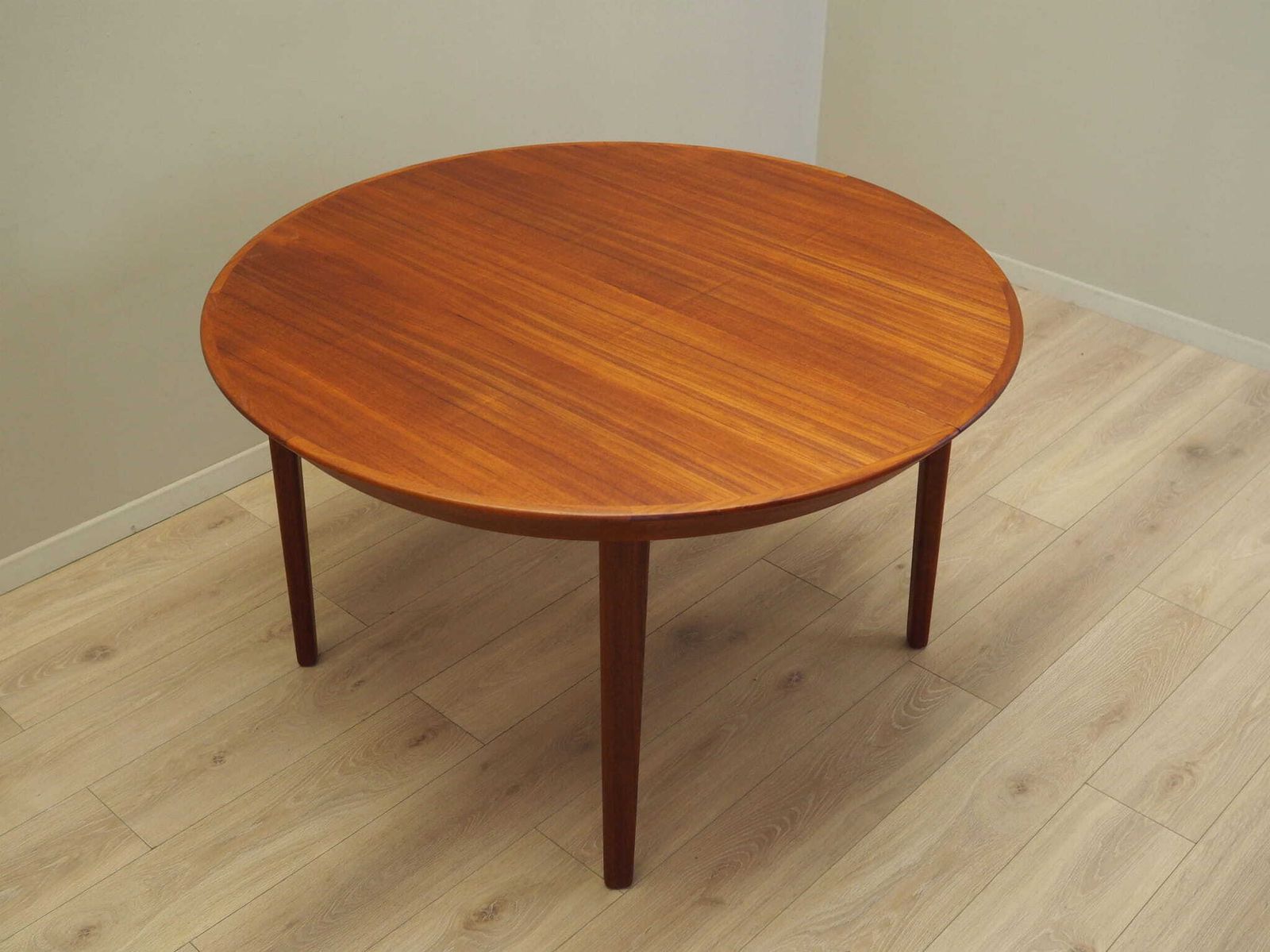 Round Teak Table, Danish Design, 1960s, Manufacturer: Gudme Møbelfabrik, Designer: Ole Hald photo 2229.0