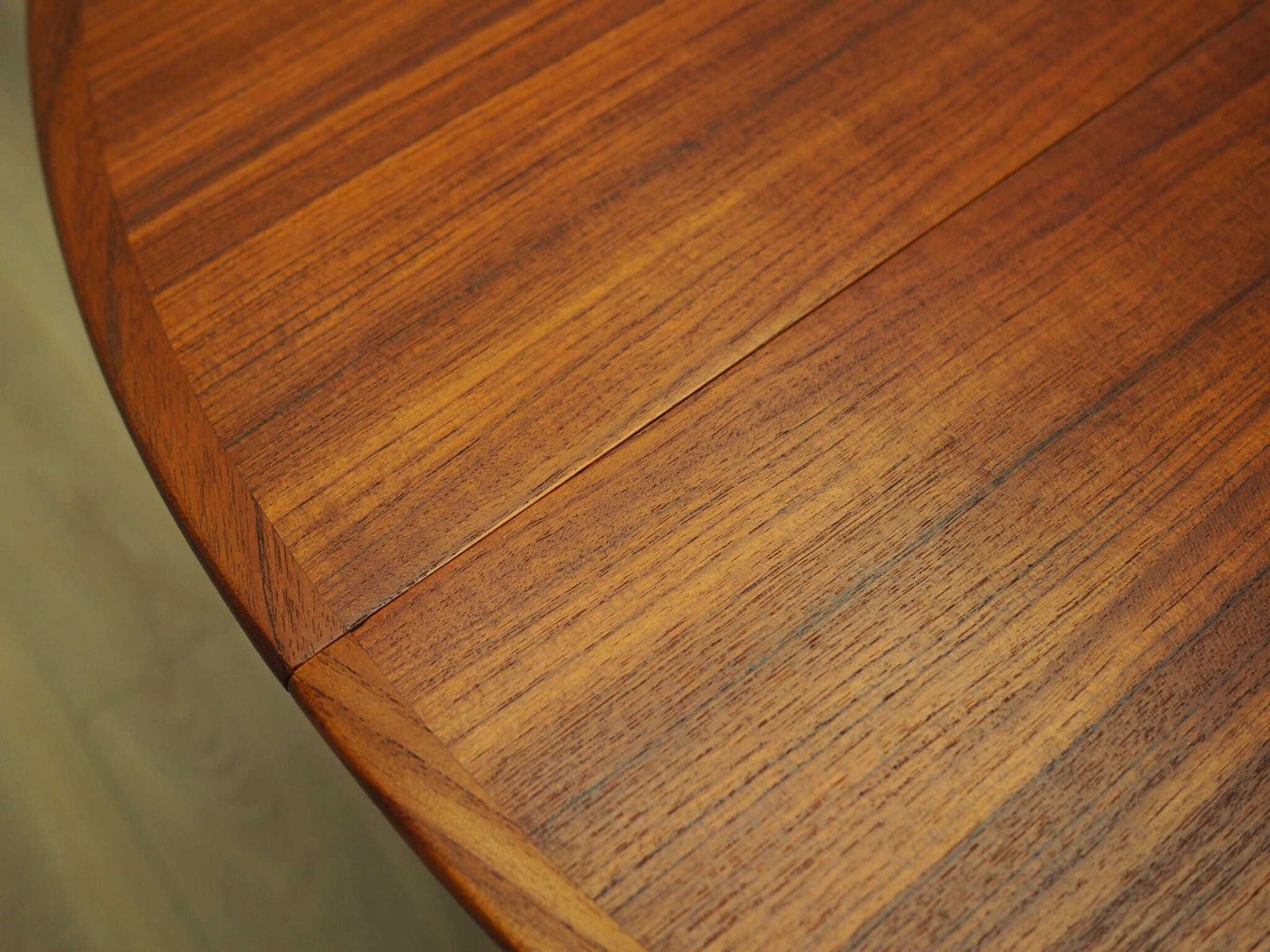 Round Teak Table, Danish Design, 1960s, Manufacturer: Gudme Møbelfabrik, Designer: Ole Hald photo vinterior