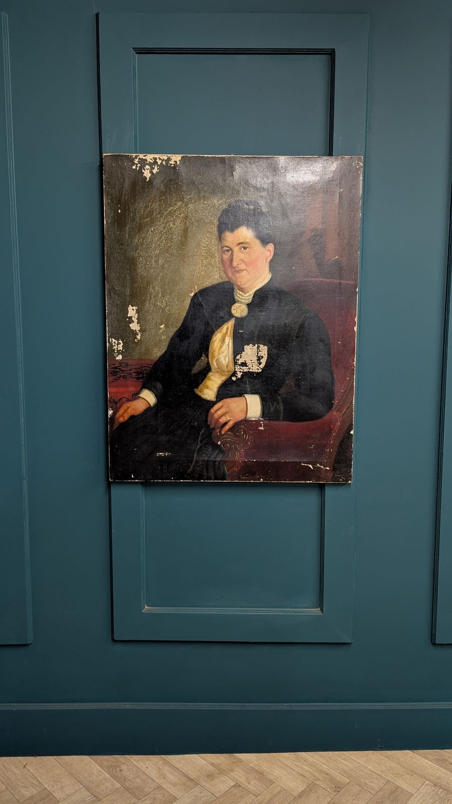 Victorian Oil Painting On Canvas – Playfully Mysterious Lady