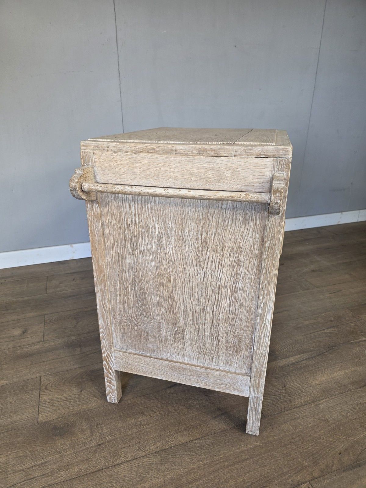 Heals Of London Limed Oak Wash Stand photo 950.0