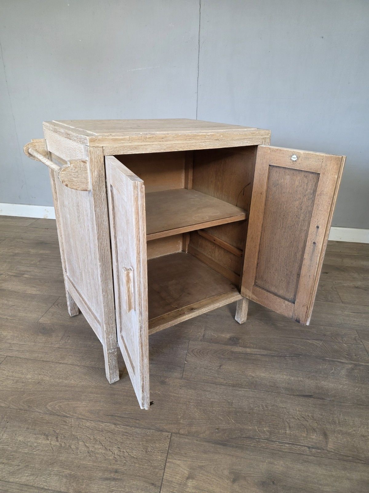 Heals Of London Limed Oak Wash Stand photo vinterior