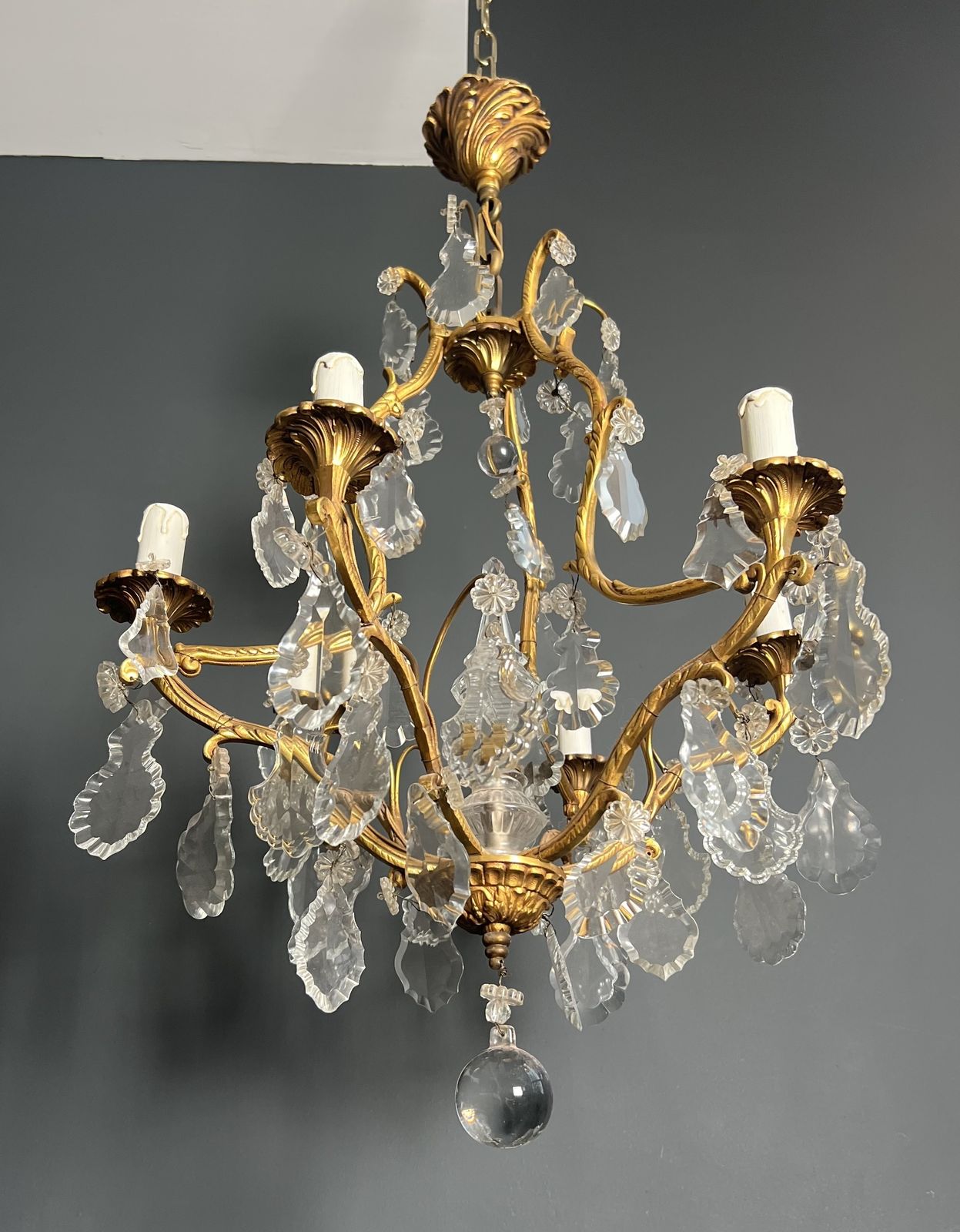 photo vinterior Louis XV Style Bronze Chandelier With Crystals And 6 Lights