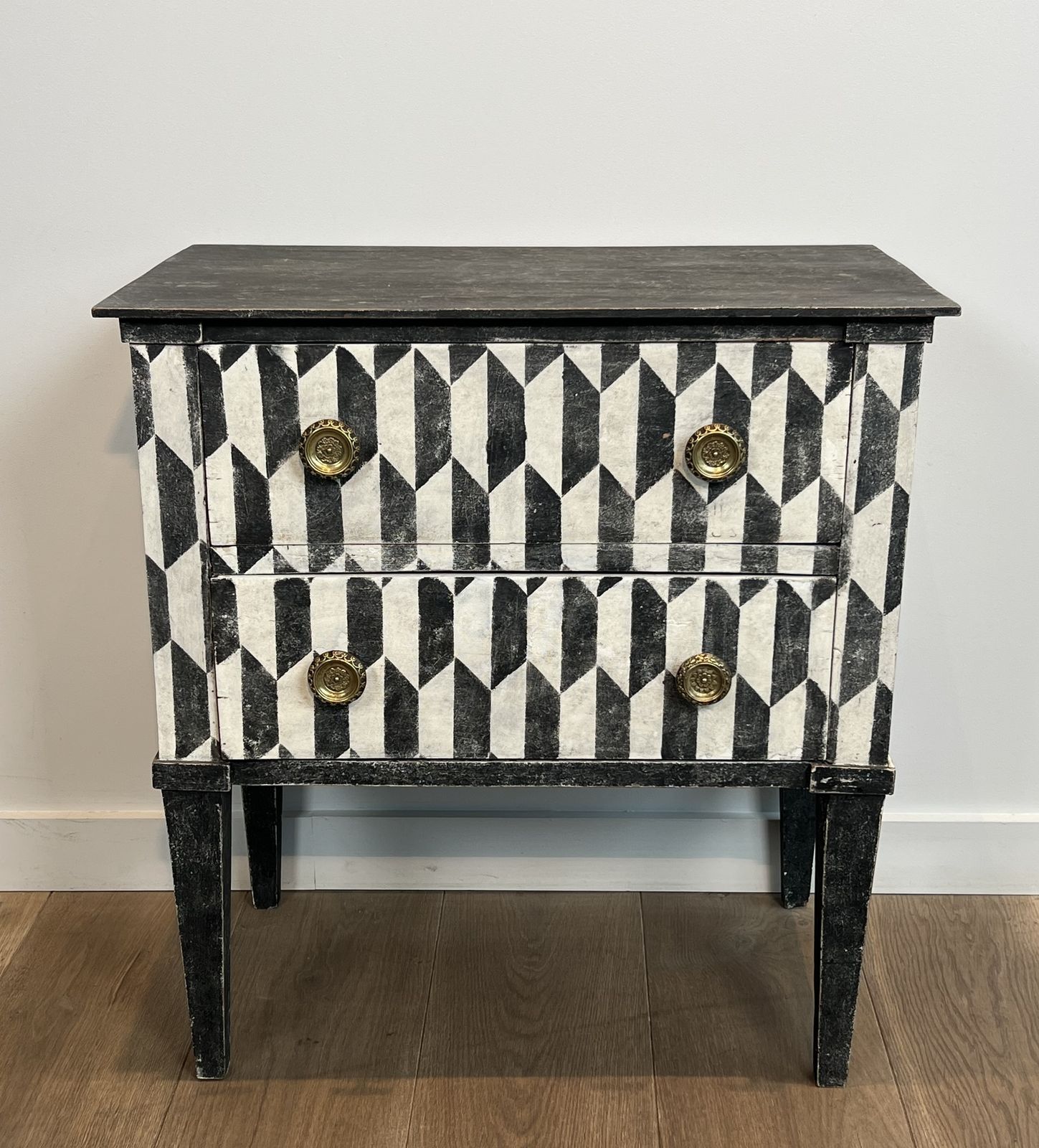 Furniture Small Italian Chest Of Drawers Opening With 2 Drawers Patinated With A Trompe L'oeil Checkerboard photo