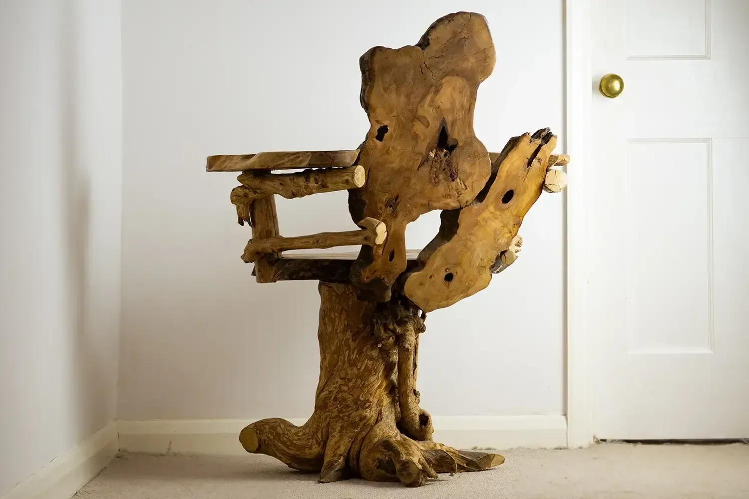 photo furniture Sculptural 1980s Teak Root Chair – Organic Handmade Armchair, Naive Rustic Construction