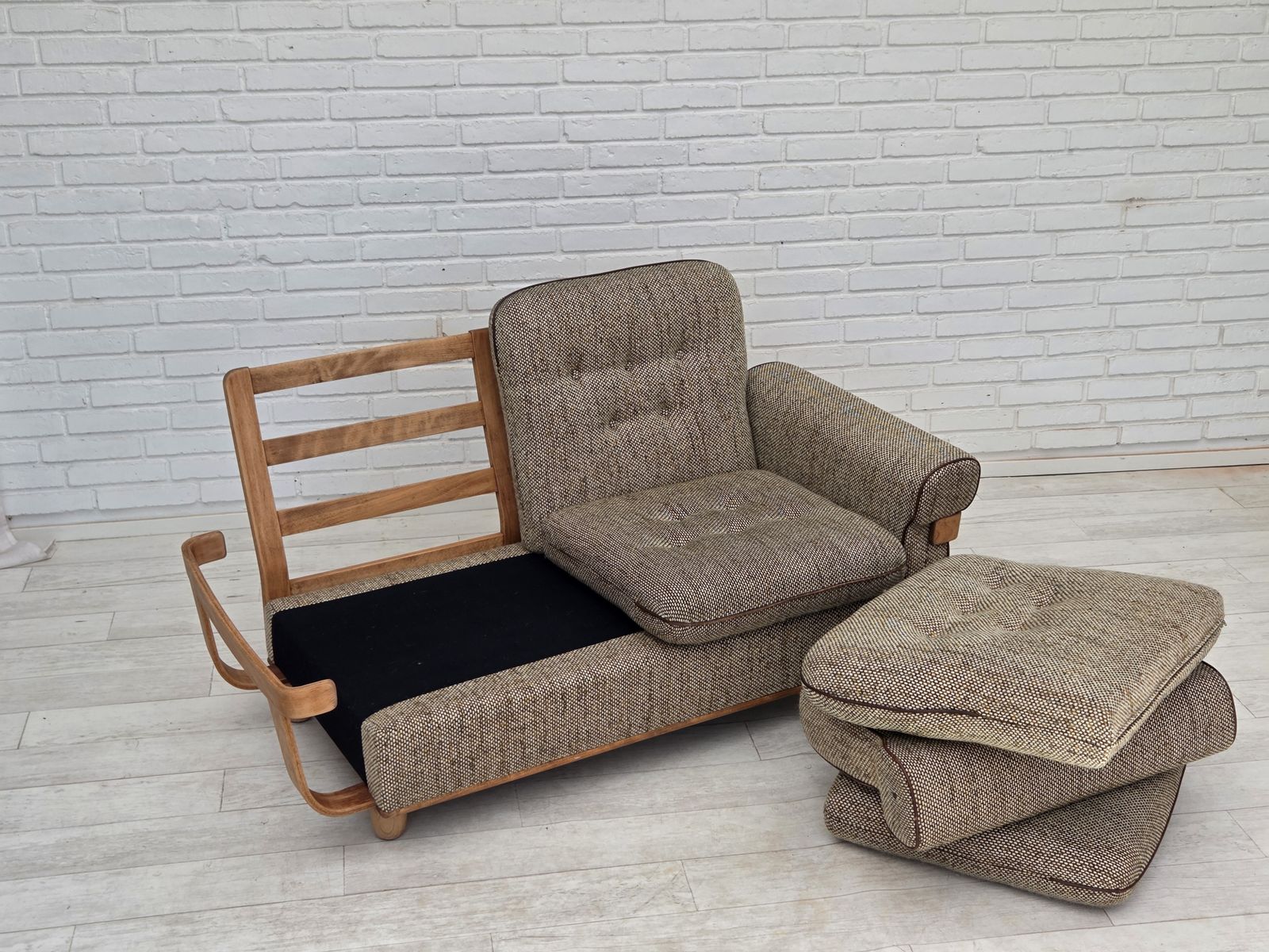 1970s, Danish 2 Seater Sofa, Original Condition, Furniture Wool, Bentwood. photo vintage