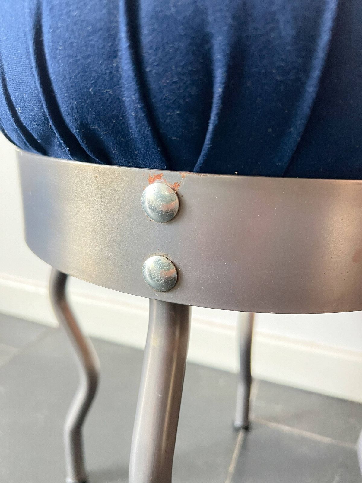 Vintage Ikea Kruk 'Uri', Ontworpen Door Per Ivar Ledang – 1995 – Grijs, Blauw – Memphis Milano Stijl photo vintage