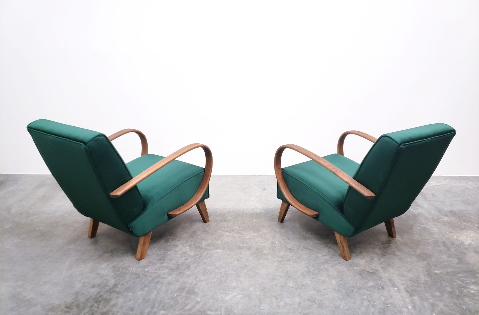1930 Jindrich Halabala Bentwood Armchair In Luxury Green Velvet photo buy