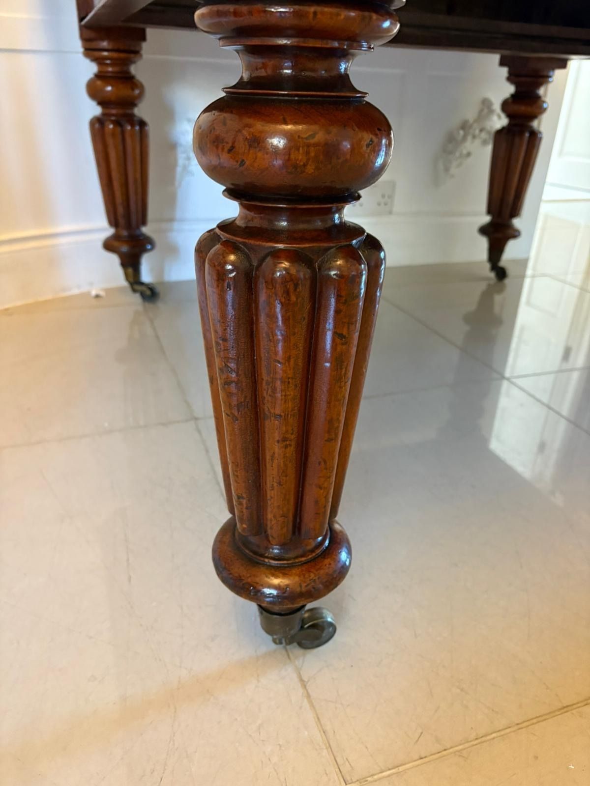 Antique Quality Mahogany 10/12 Seater Extending Dining Table photo vintage