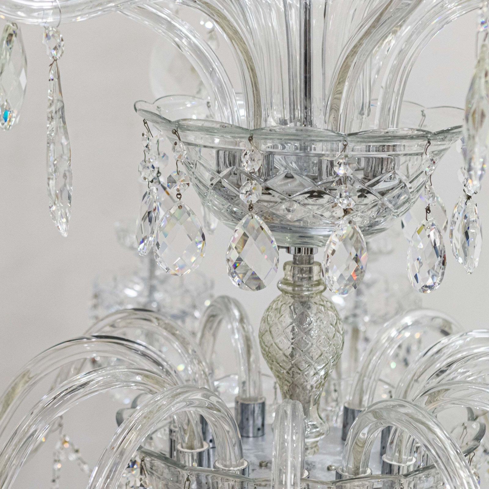 photo vintage Spectacular Extra Large Lead Crystal Chandelier 5'7'' Tall