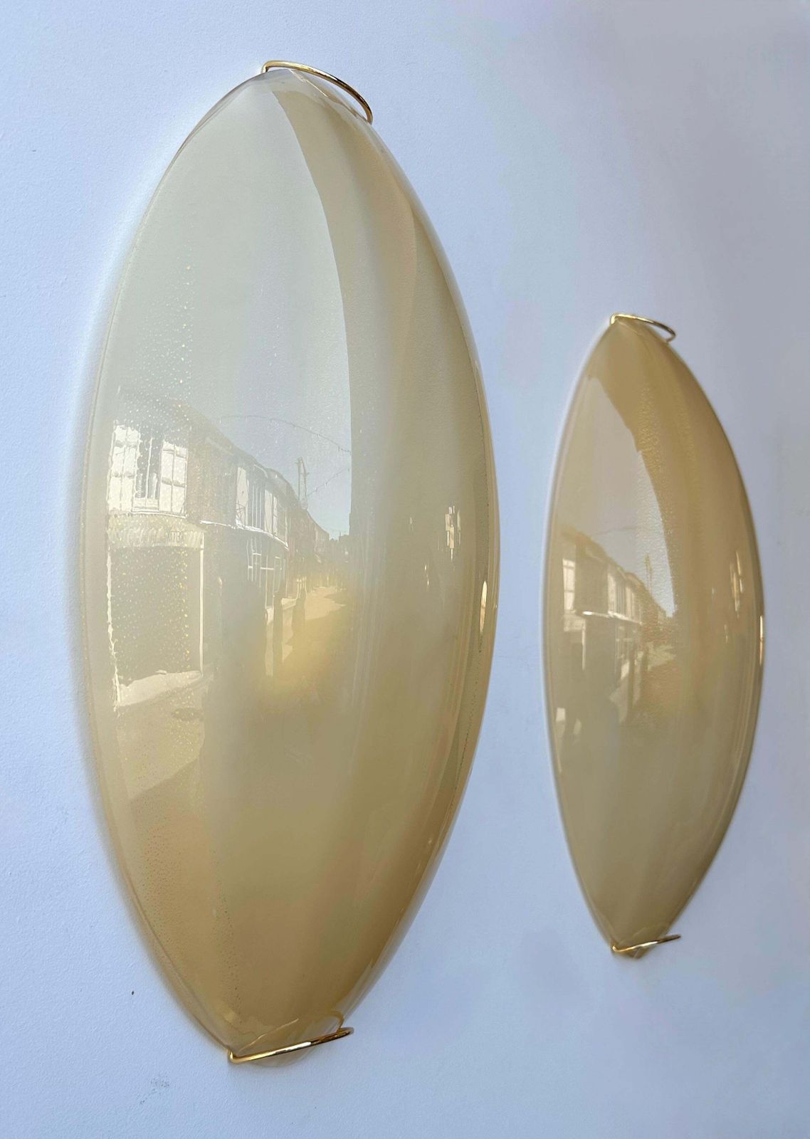 Contemporary Pair Of Yellow Gold Leaf Murano Glass And Brass Sconces, Italy photo vinterior