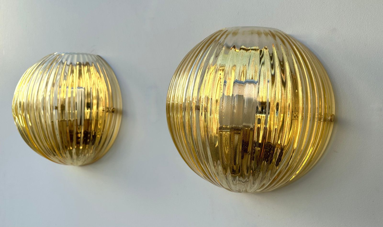 Contemporary Pair Of Gold Leaf Murano Glass Half Ball Sconces, Italy, 2000s photo vintage