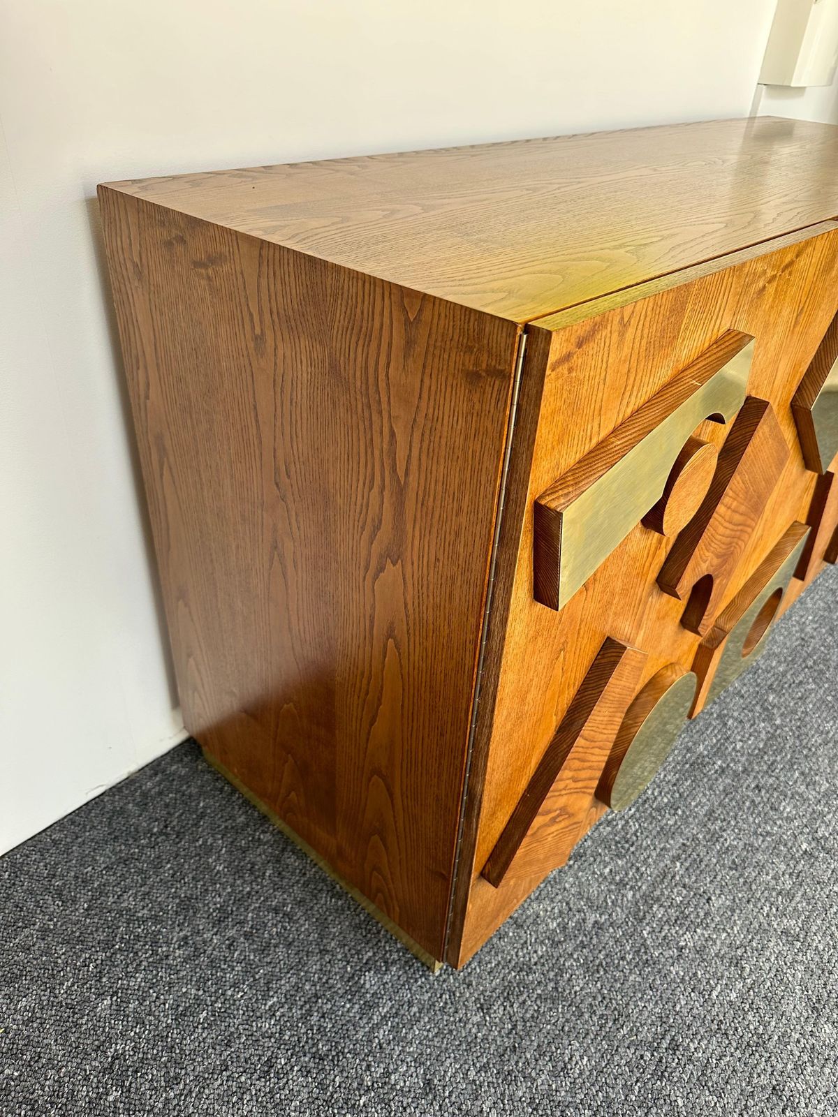 photo furniture Contemporary Geometrical Wood And Brass Sideboard, Italy