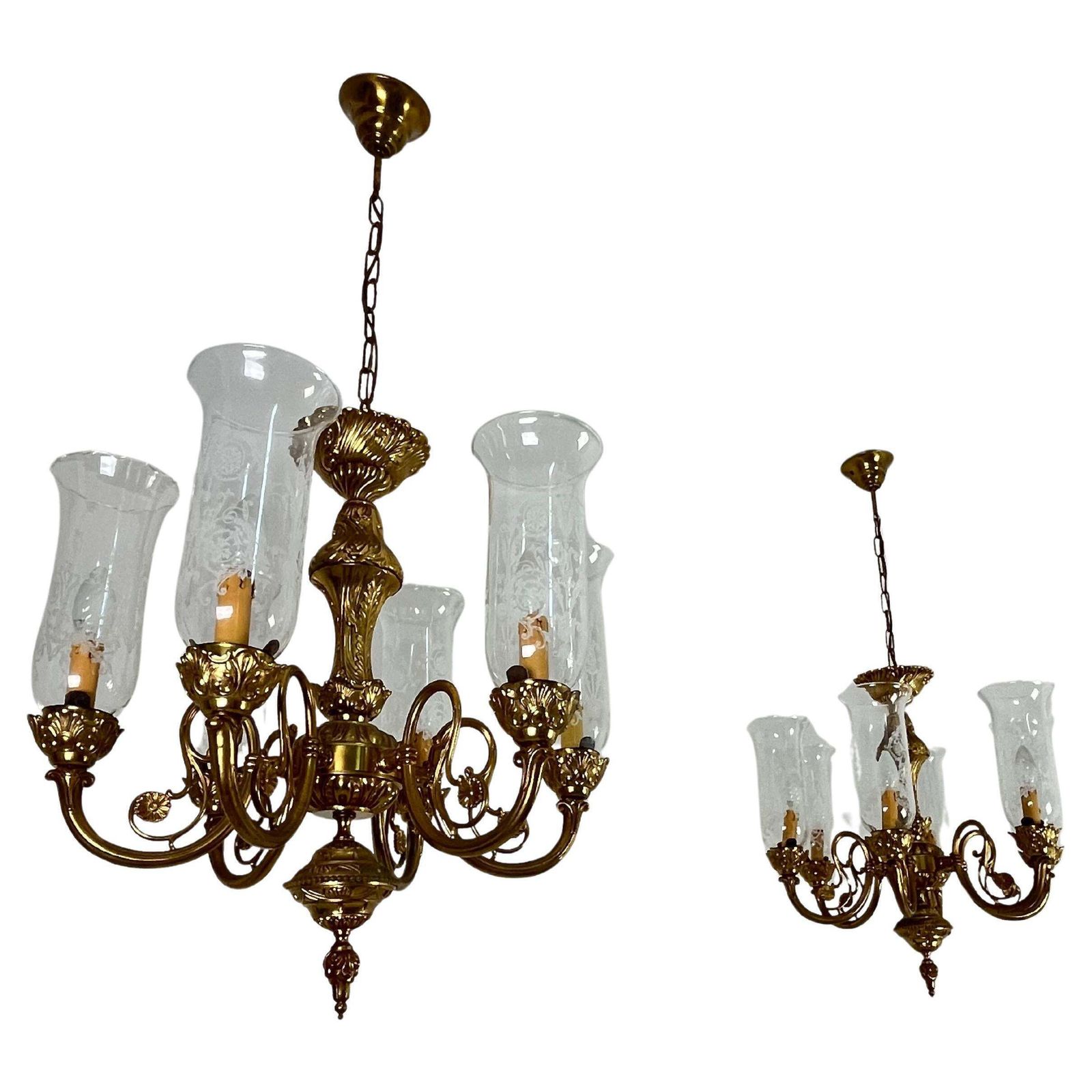 Set Of 2 Venetian Chandeliers 6 Lights Brass And Murano Glass 1960s
