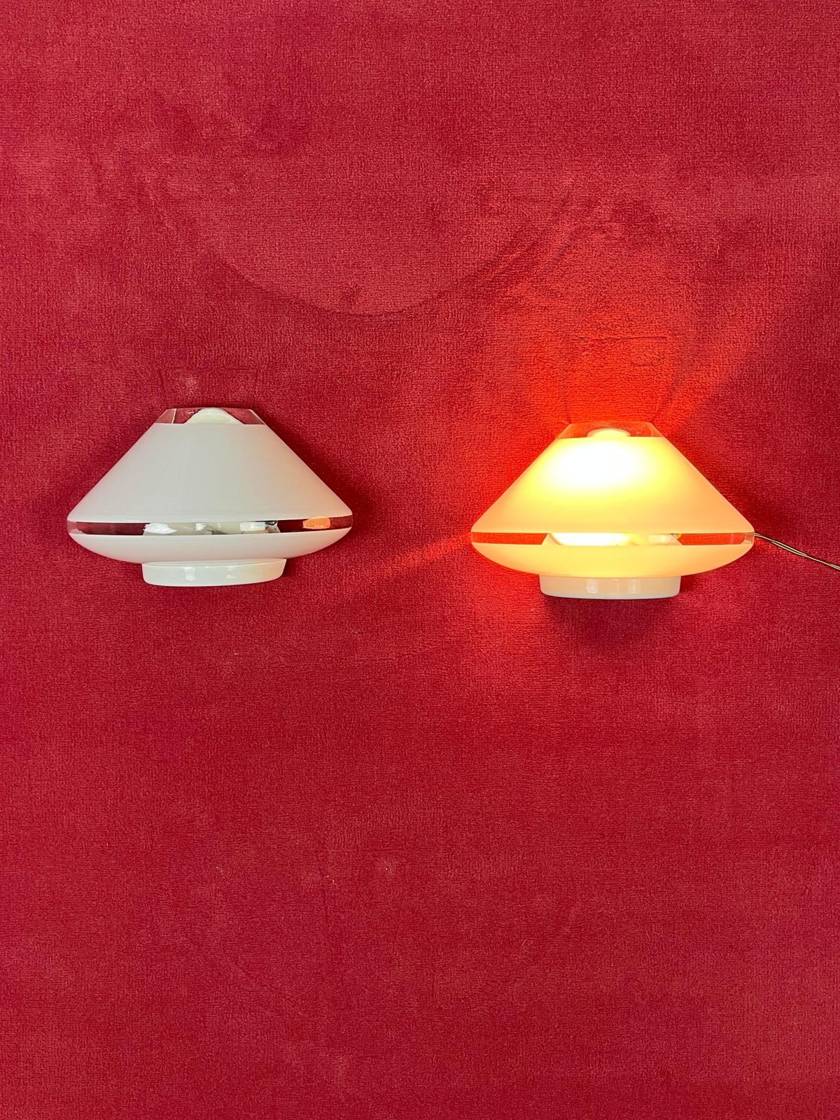 photo furniture Set Of 2 Mid Century Italian Murano Glass Wall Lamps, 1960s