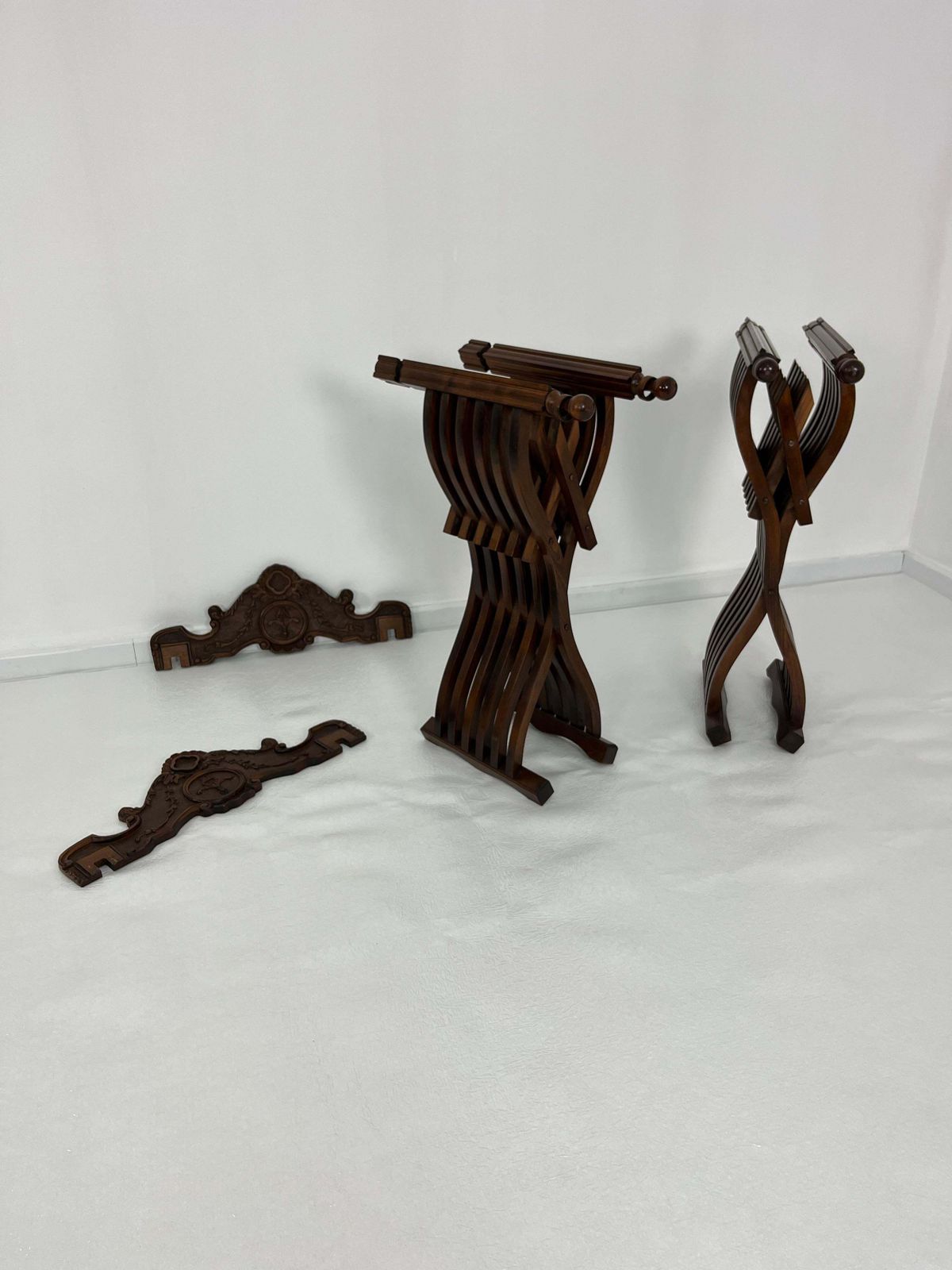 Set Of 2 Mid Century Italian Folding Chairs Model "Savonarola", 1960s photo furniture