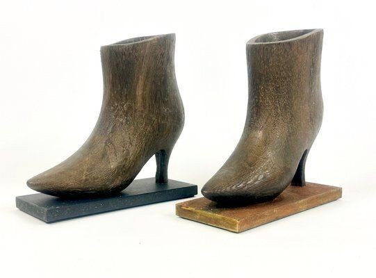 Mid Century Carved Bookends In The Shape Of Womens Shoe, 1960s, Set Of 2 photo vintage