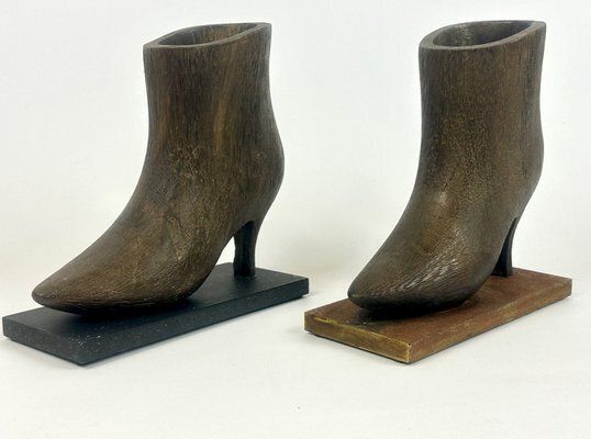 photo vinterior Mid Century Carved Bookends In The Shape Of Womens Shoe, 1960s, Set Of 2