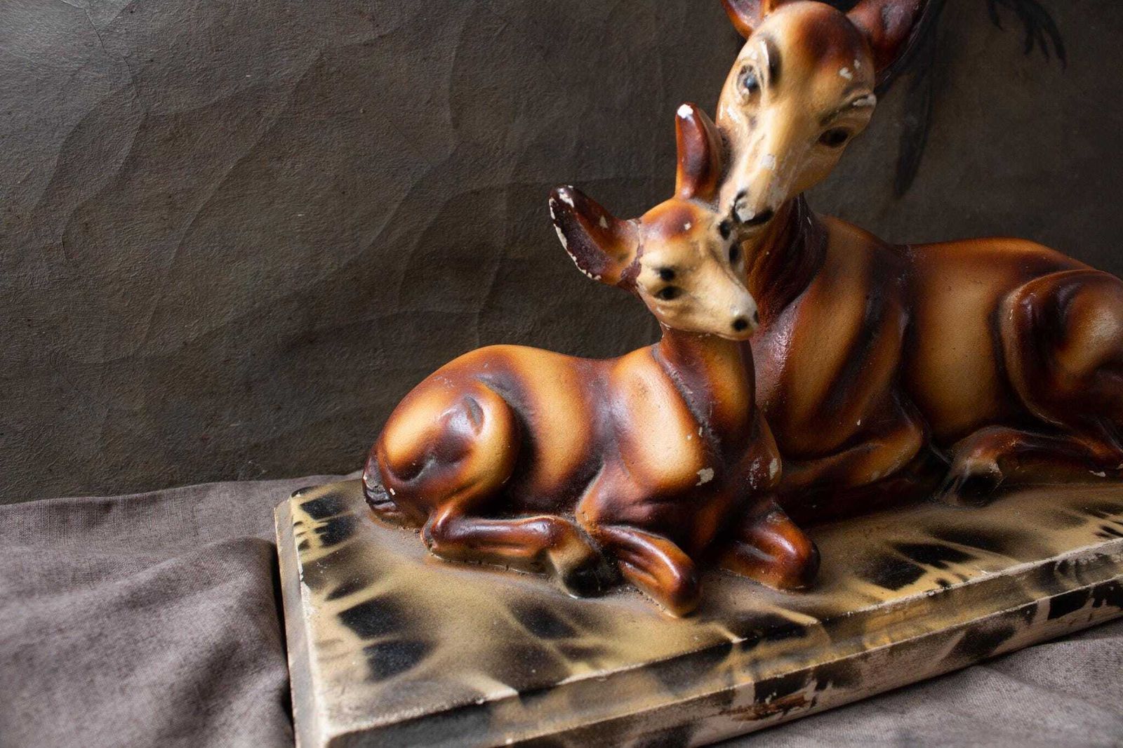 Vintage Ceramic Deer Figurine – Retro Woodland Animal Sculpture photo Art