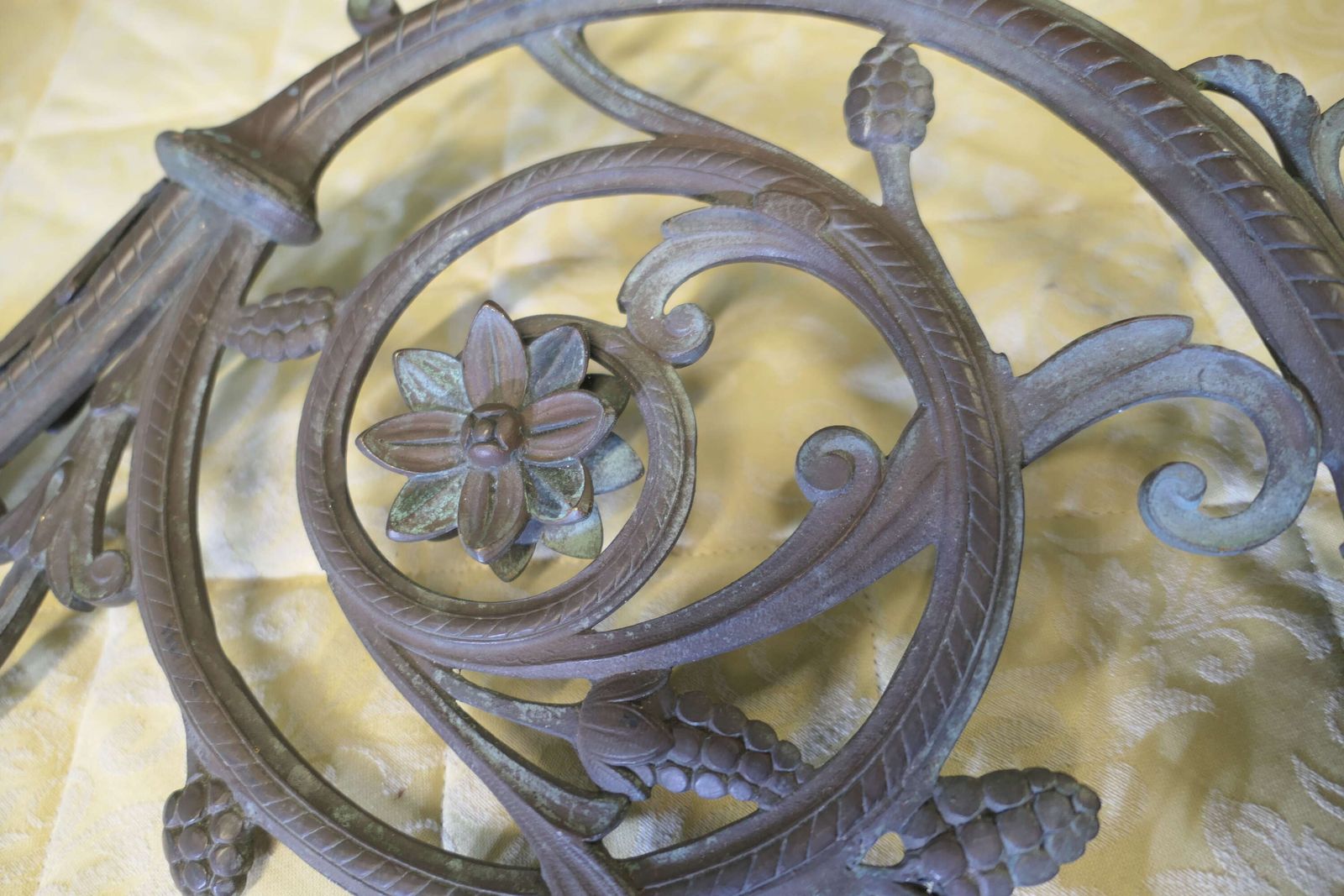 A Pair Of Very Elaborate French Bronze Brackets photo 1080.0
