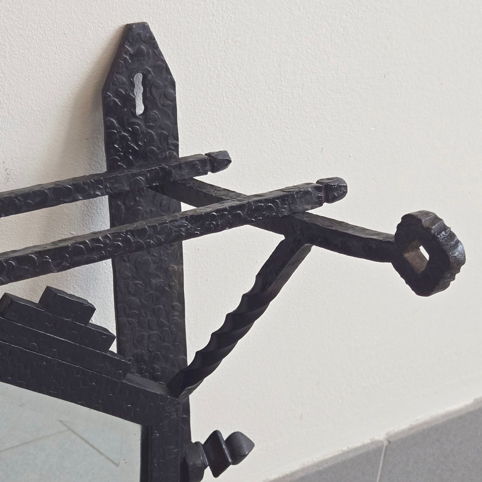 photo vinterior French Art Deco 1920 1930 Metal Hammer Wall & Mirror Coat Rack 20s 30s