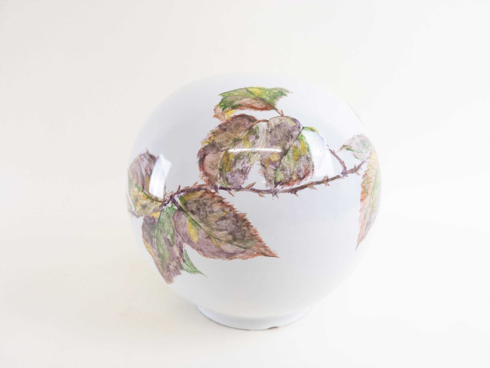Beautiful Hand Painted 1950s Ball Shaped Lamp Base   Ball Pearl Lamp Base Only