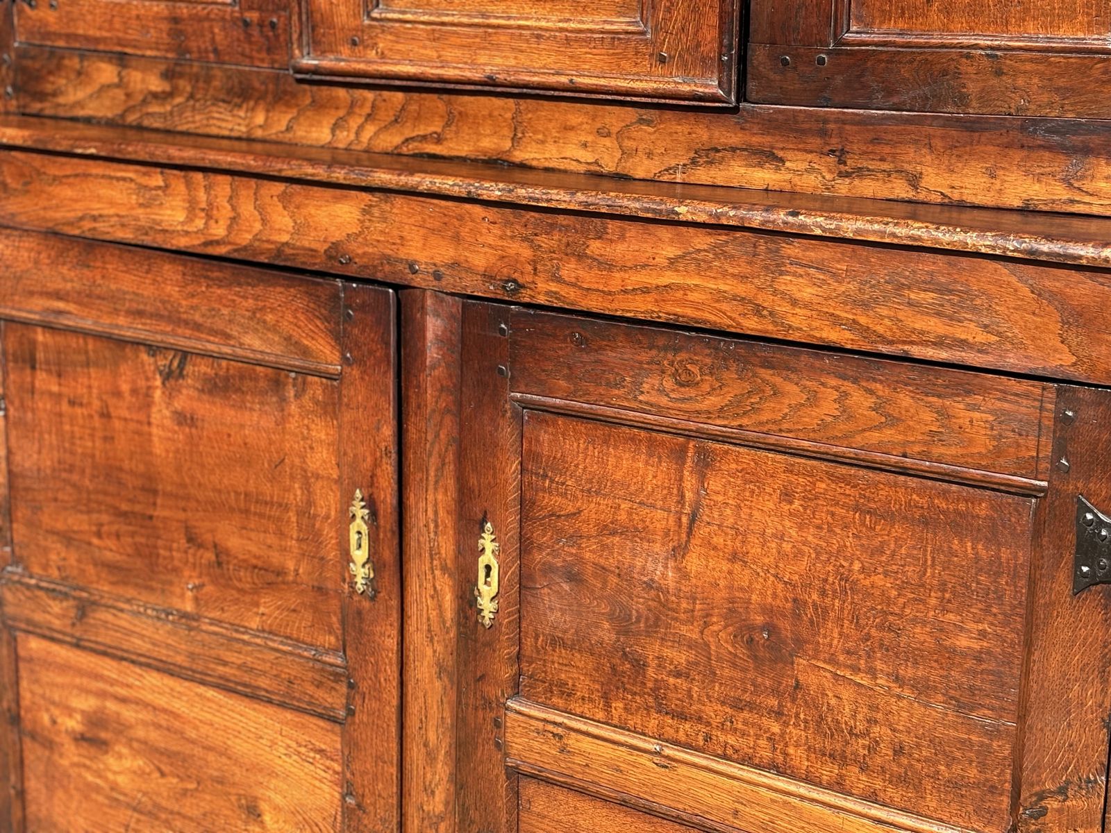 18th Century English Elm Court Cupboard photo 3400.0
