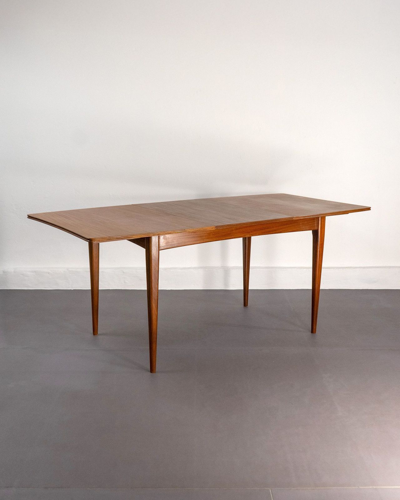 Extendable Dining Table A. Younger Ltd. photo vinterior