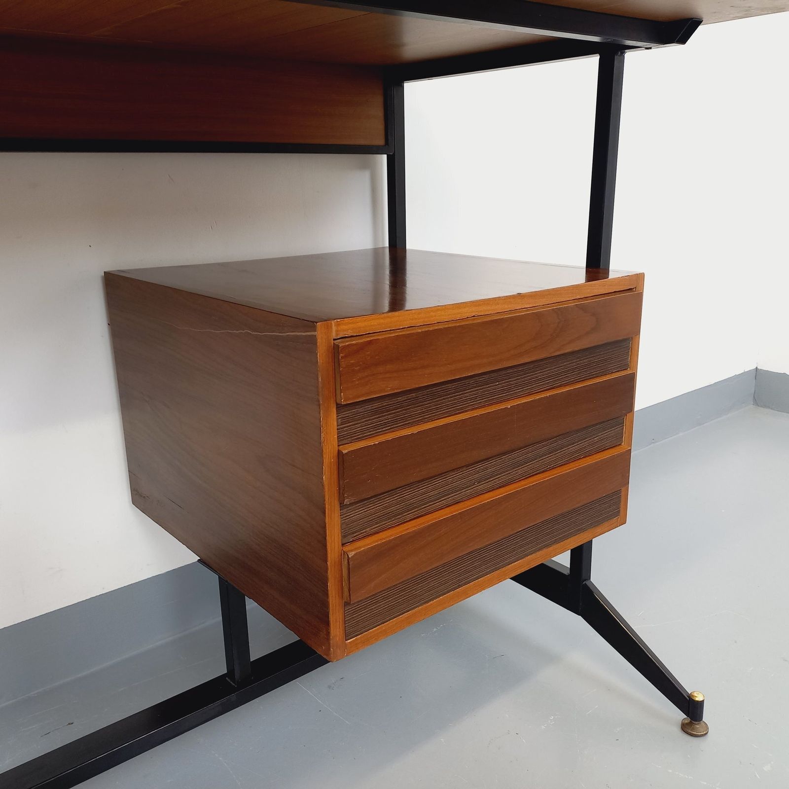 Desk With String Bookcase In Teak, Metal And Melamine photo vinterior