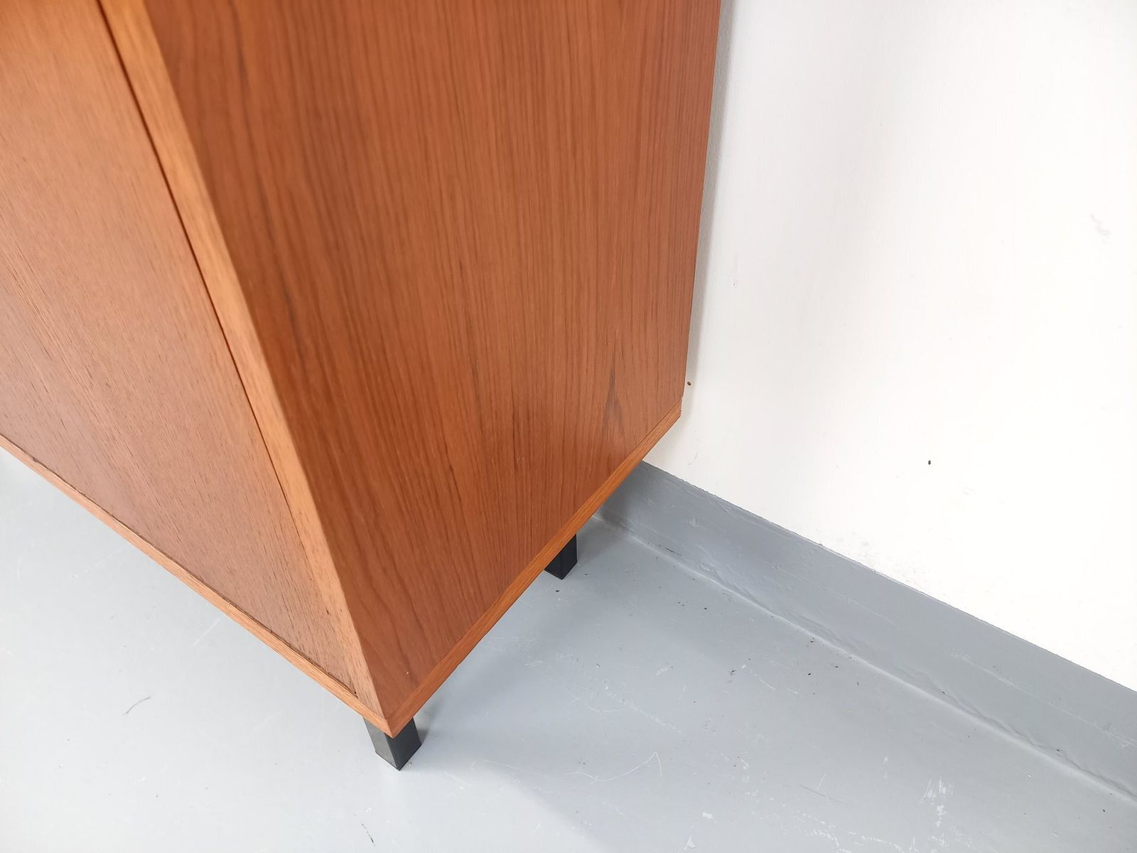 photo vinterior Modernist Bookcase 2 In Teak And Black Metal Legs