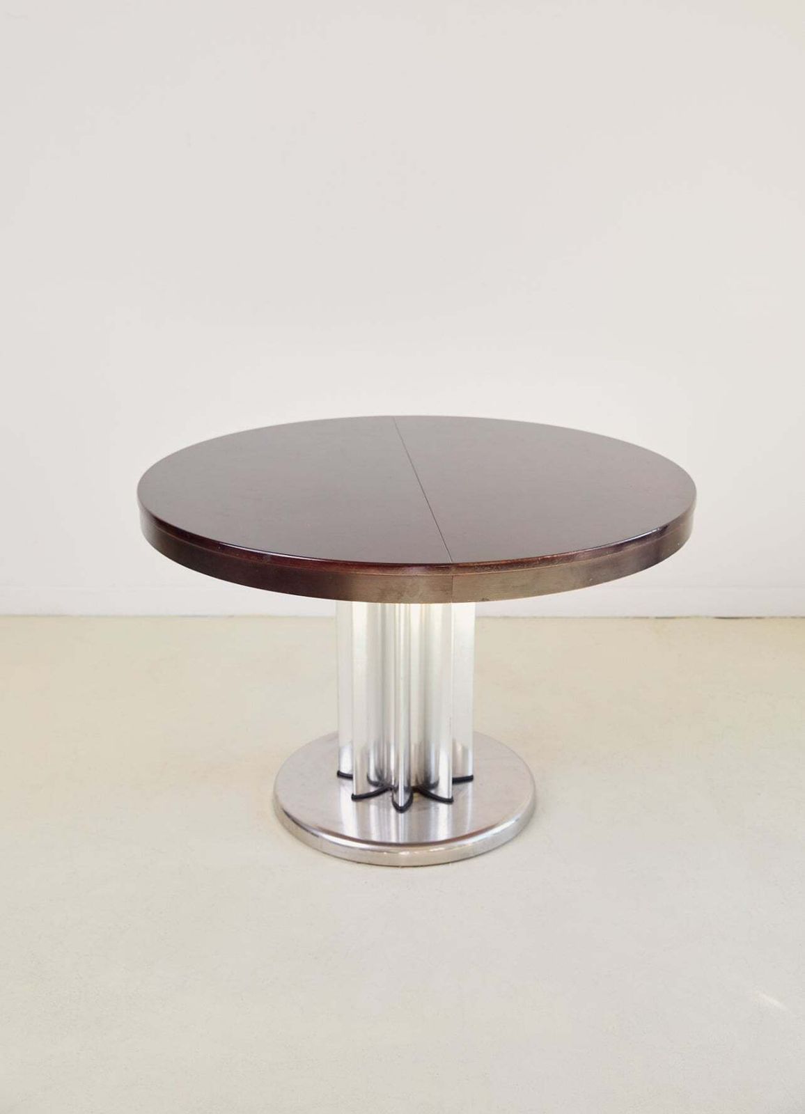 Extendable Chrome Base Dining Table In The Mannor Of Willy Rizzo