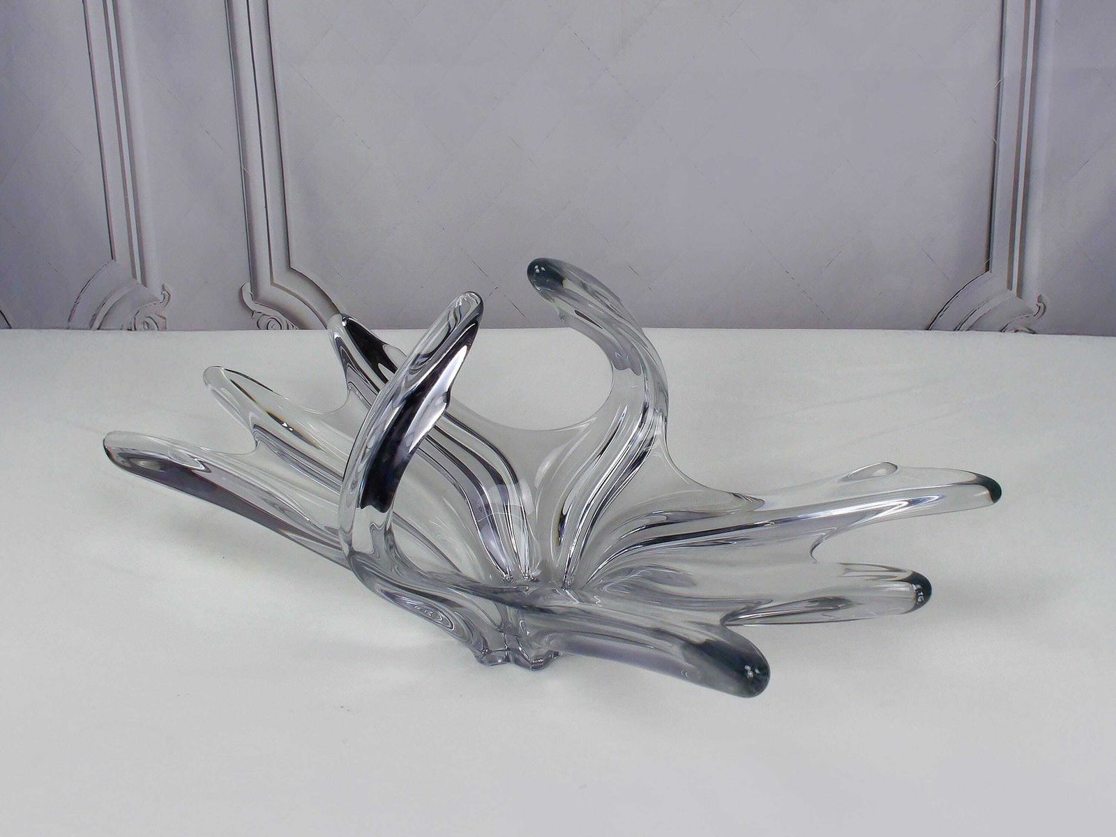 Mid Century French Crystal Glass Fruit Bowl Or Centerpiece By Art Vannes France, 1960 69. Vintage Art Glass