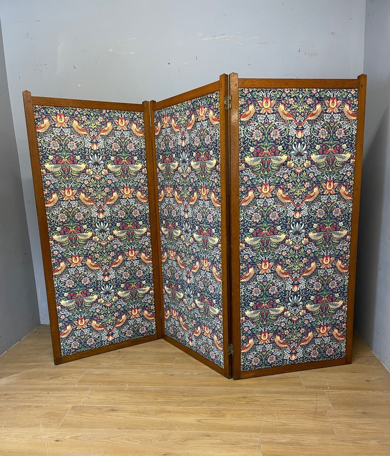 photo buy Arts And Crafts Oak Three Panel Screen In William Morris Strawberry Thief Velvet Fabric