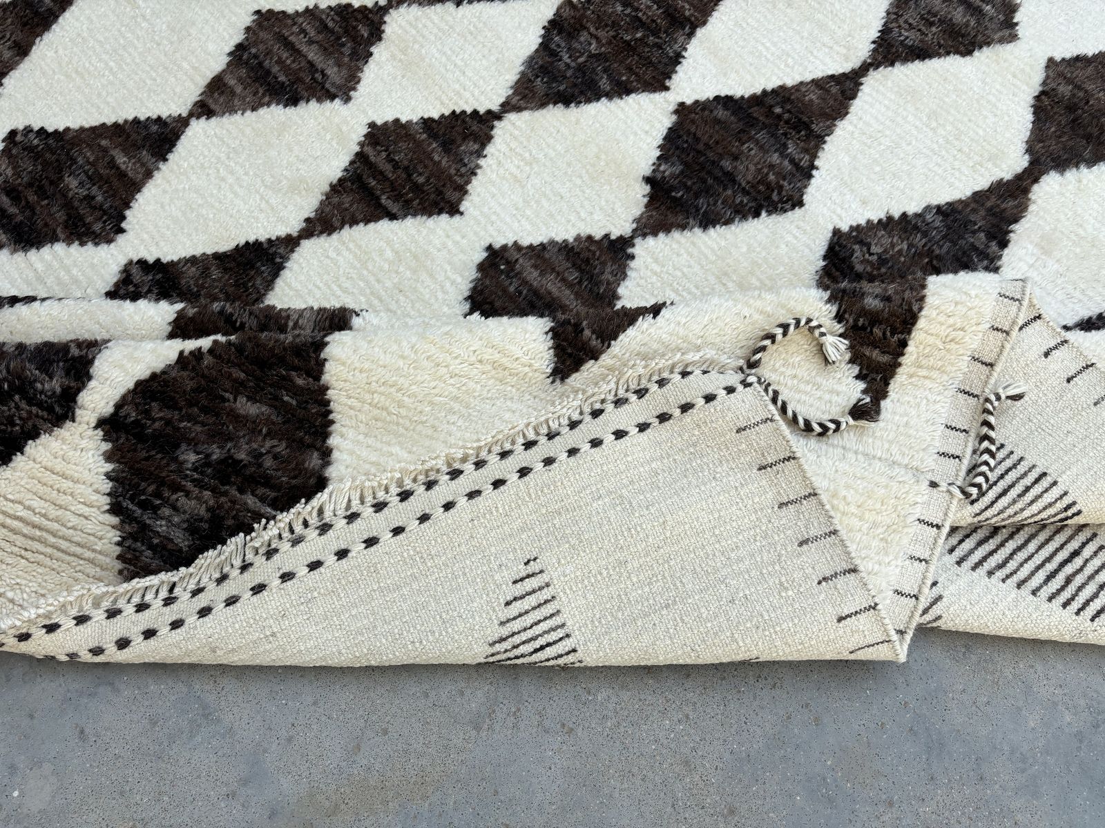 305x427 Cm Vintage Hand Knotted Moroccan Berber Design Rug, Beni Ourain Carpet. 100% Natural Wool photo vinterior
