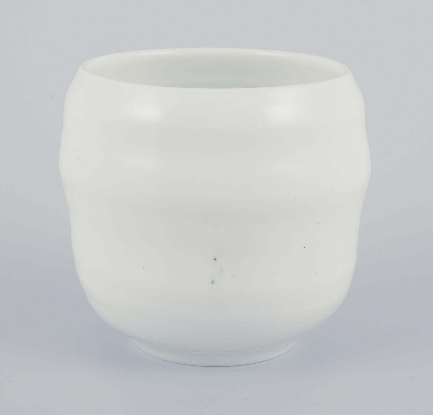 Gerd Hiort Petersen For Royal Copenhagen. Stoneware Vase With White Glossy Glaze photo furniture