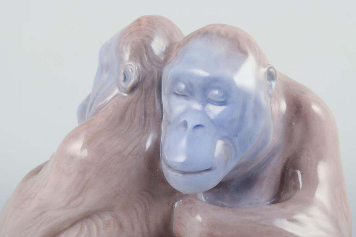 Knud Kyhn For Royal Copenhagen. Rare Porcelain Figurine Of Two Orangutans. photo Home Decor
