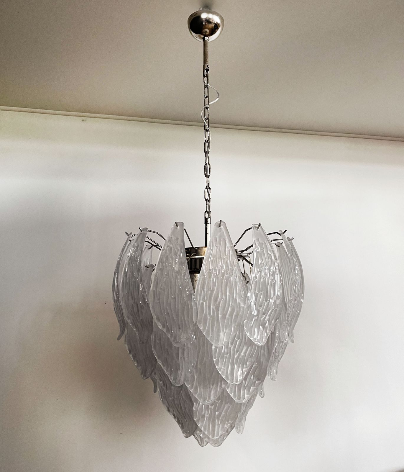 Italian Vintage Murano Chandelier   Frosted Carved Glass Leaves photo vinterior