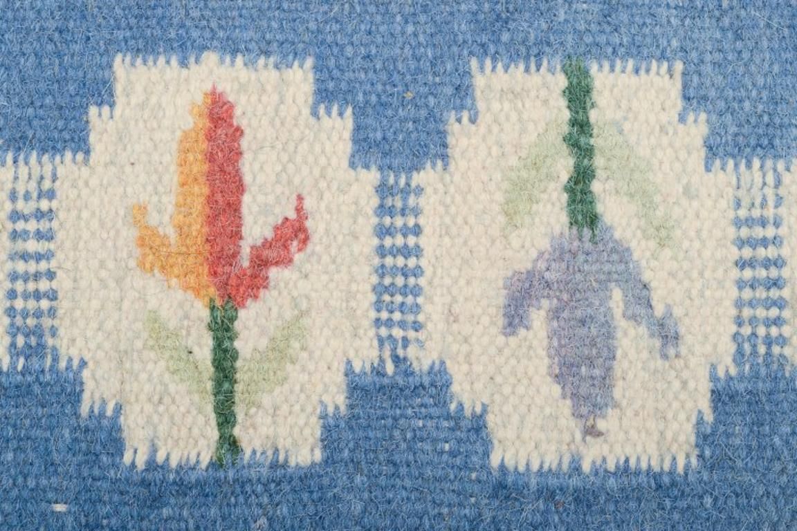 Swedish Handwoven Carpet In Pure Wool. Rölakan Technique. Mid 20th C. photo for sale