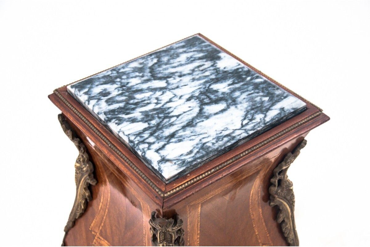 photo furniture Antique Louis Philippe Columns, France, Around 1870.