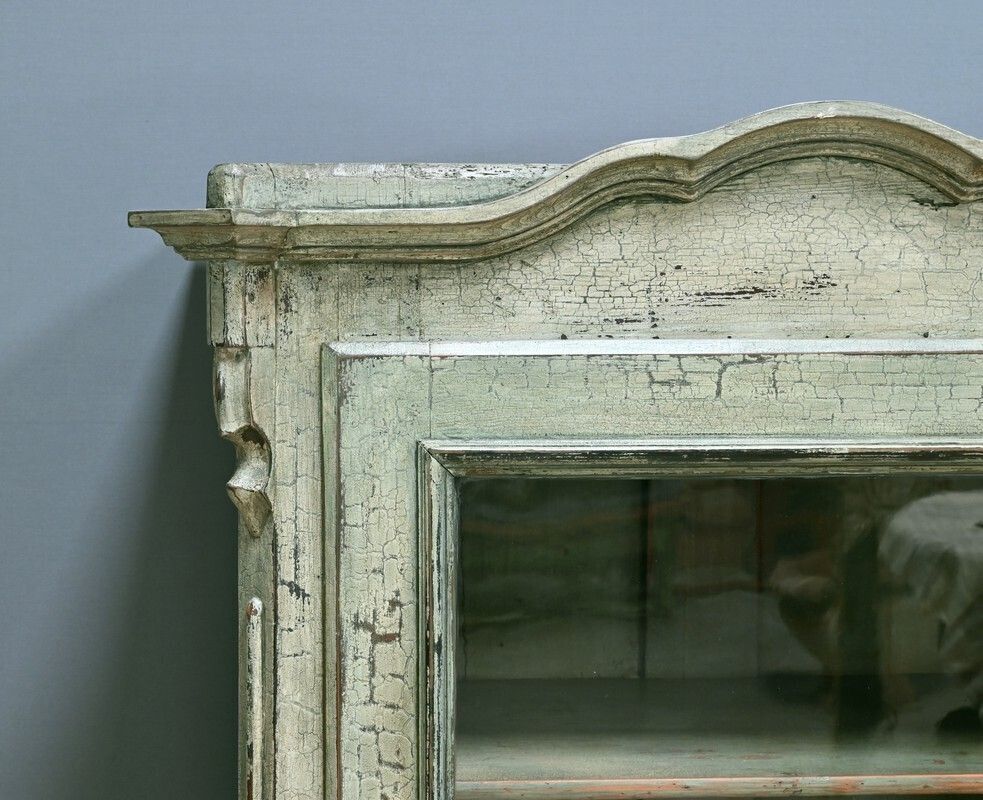 Painted Wooden Glass Bonnetière – Early 20th Century photo vinterior