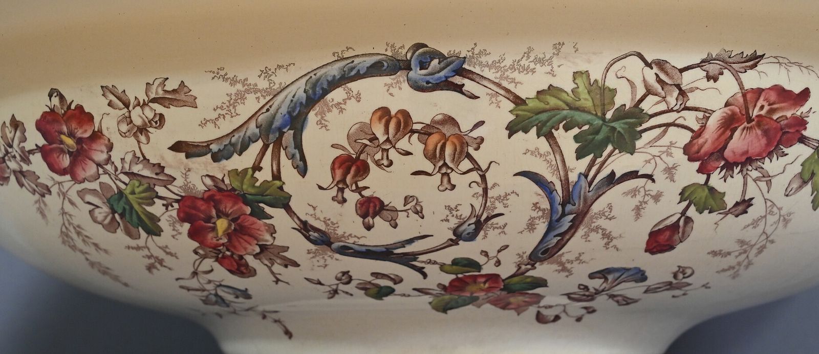 photo buy Rare Art Nouveau English Porcelain Washbasin, Porcher Establishments – 1900