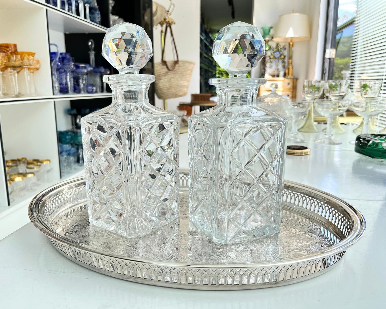 photo for sale Kristallen Whiskykaraf Set | 2 Stuks | Diamantgeslepen | Val Saint Lambert
